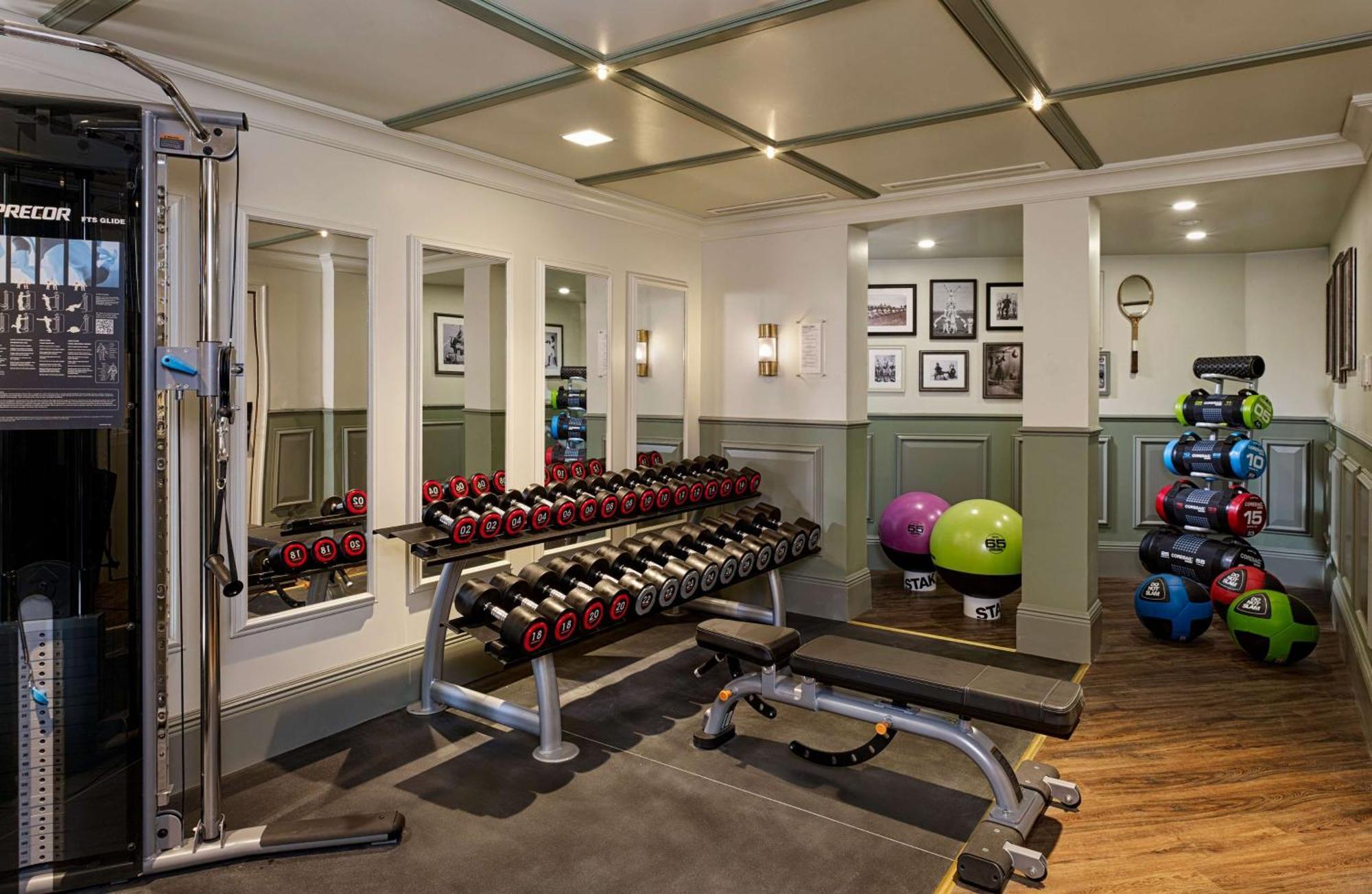 100 Queen'S Gate Hotel London, Curio Collection By Hilton Faciliteiten foto The gym at The Ivy Spa