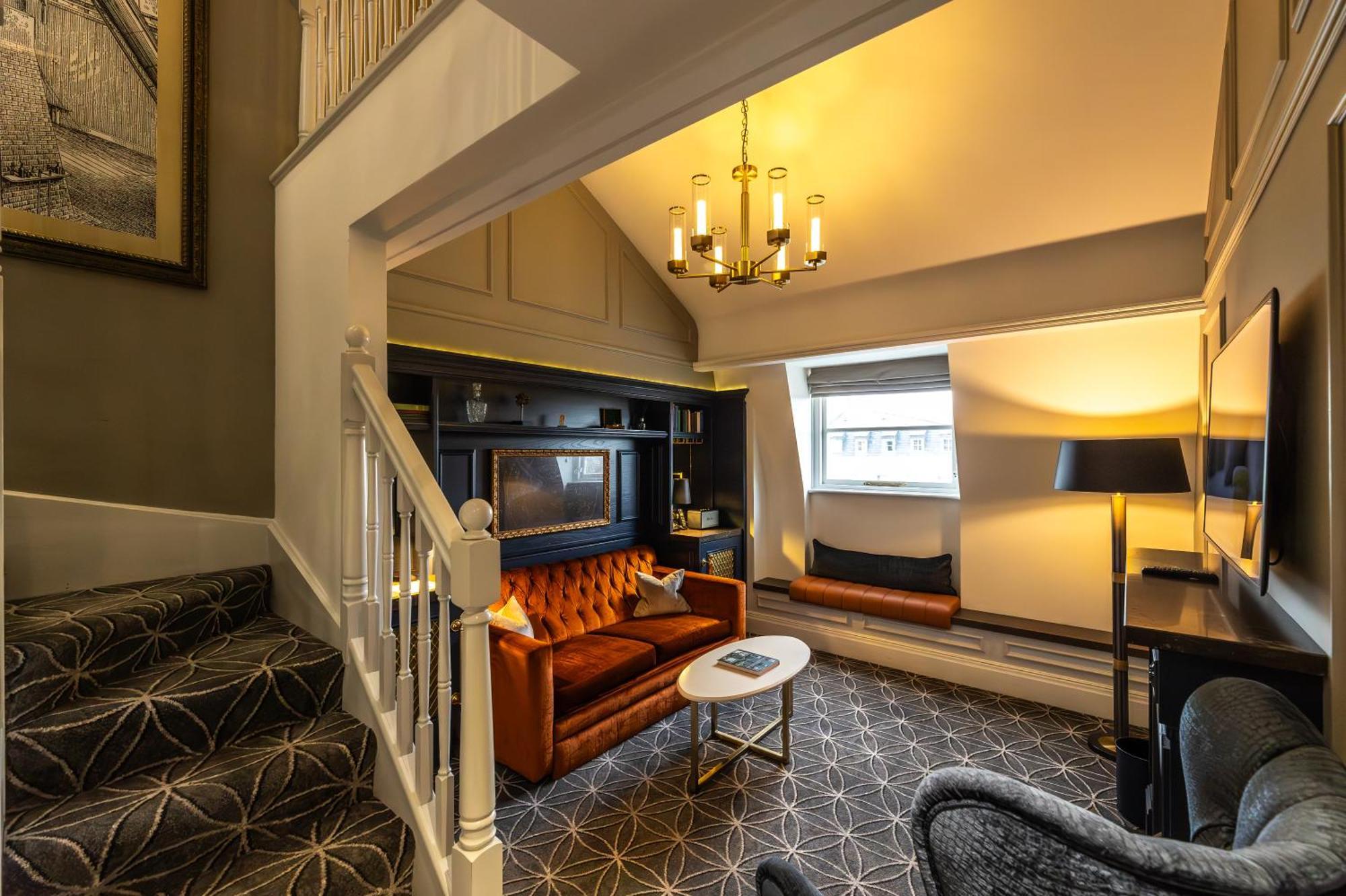 100 Queen'S Gate Hotel London, Curio Collection By Hilton Buitenkant foto The hotel's interior